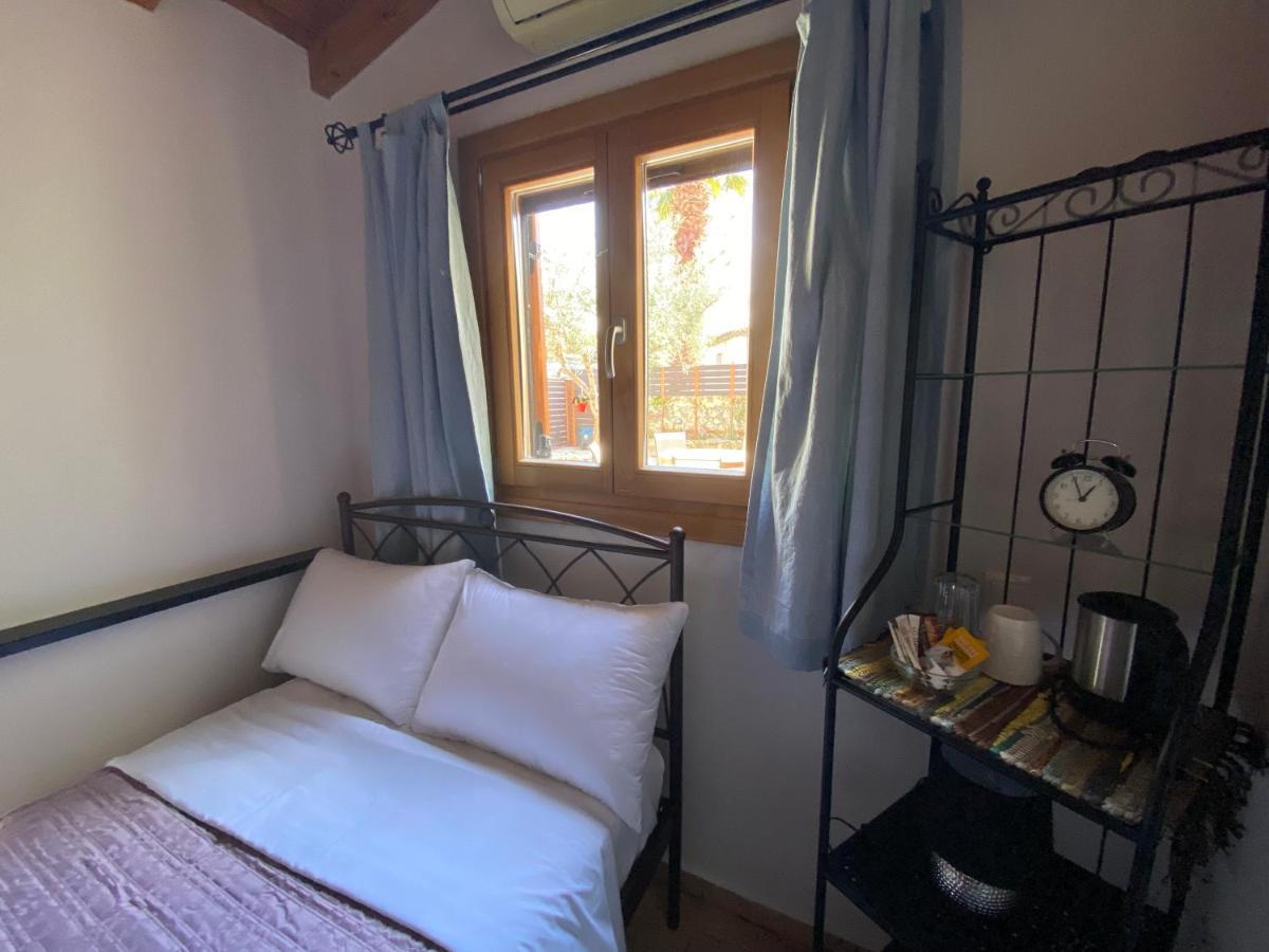 Готель Pegasus House Corinth Екстер'єр фото