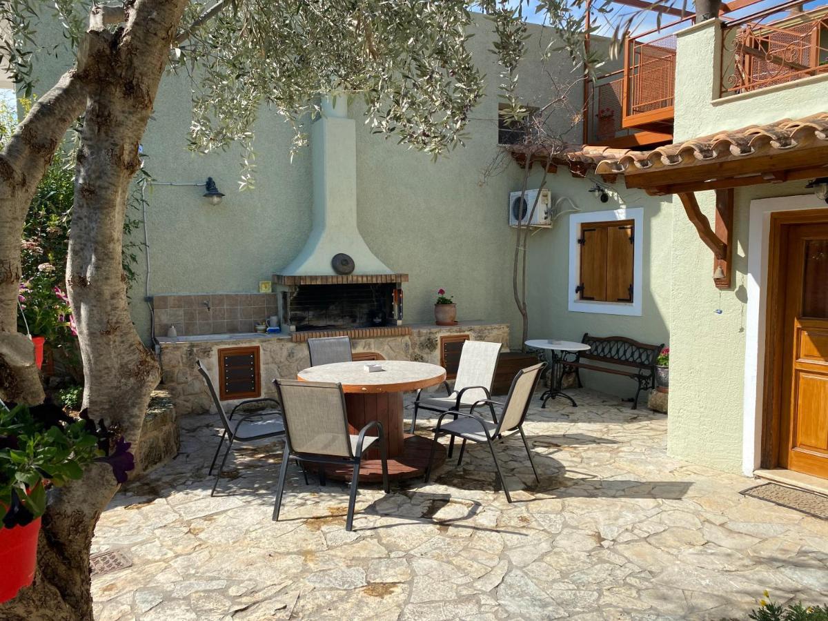 Готель Pegasus House Corinth Екстер'єр фото
