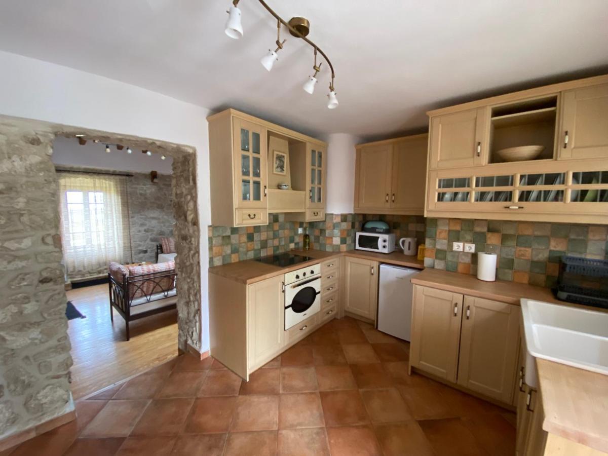 Готель Pegasus House Corinth Екстер'єр фото