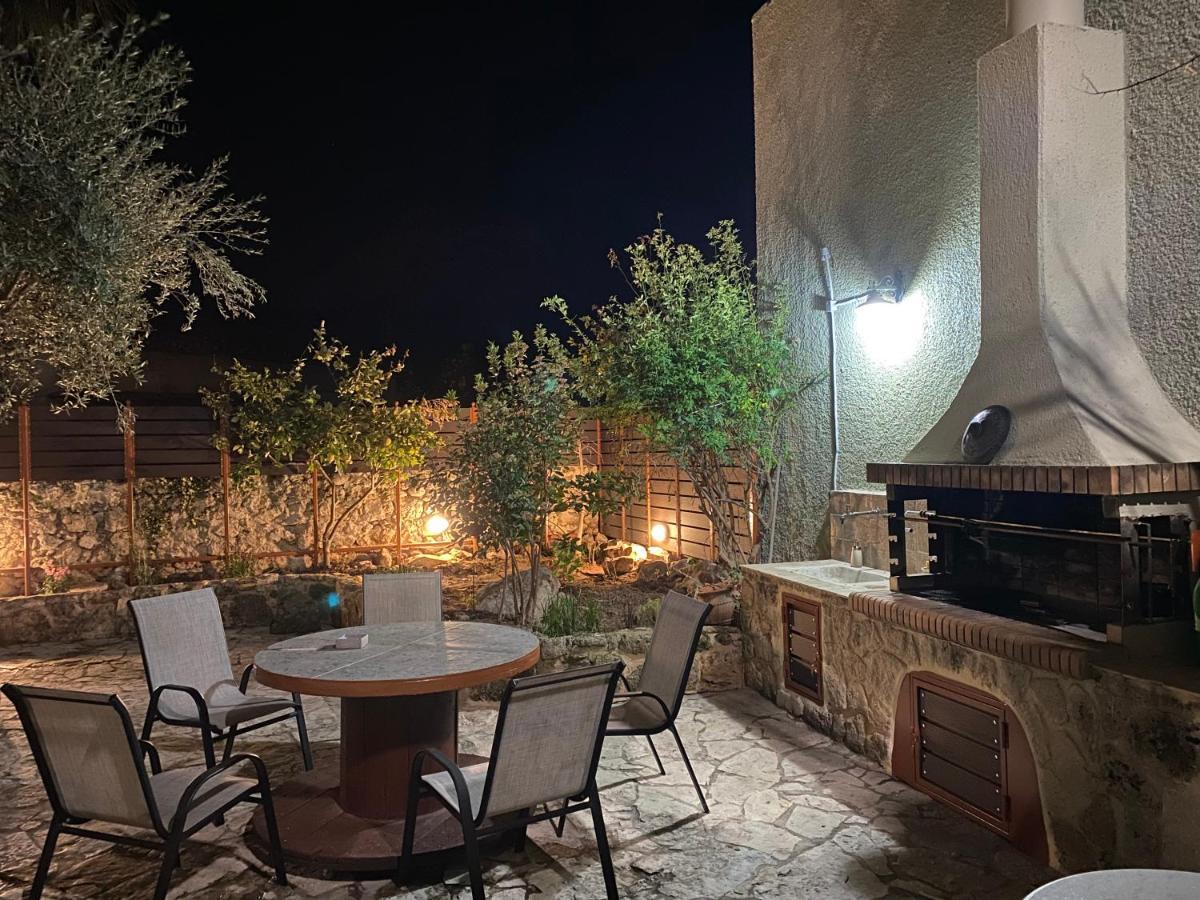 Готель Pegasus House Corinth Екстер'єр фото